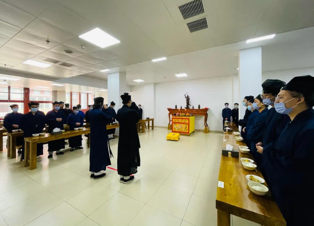 中国道教学院举行过堂仪式