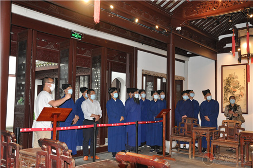 上海市浦东新区道教协会组织参观黄炎培故居