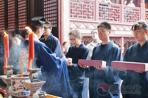 上海白云观隆重举行第四批清信弟子皈依仪式