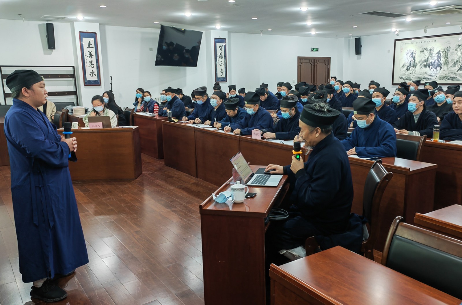 中国道教学院举办首届考经活动