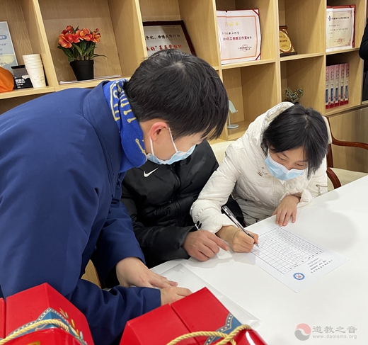 上海城隍庙慈爱功德会开展2022年上半年度助学活动