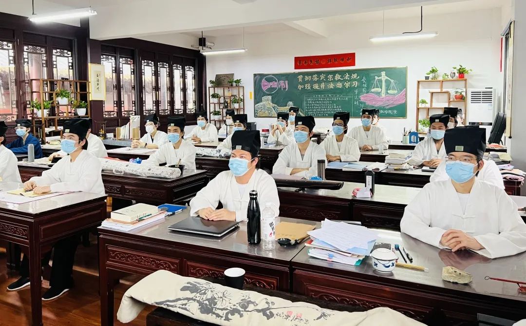 上海各宗教院校积极开展民族宗教法制宣传学习月活动