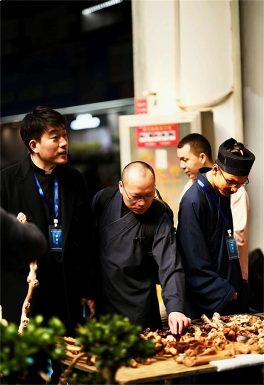 第二十次全国宗教界青年代表人士学习考察活动在云南举办