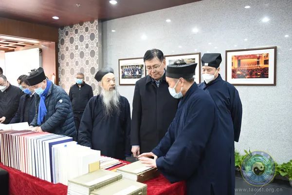 中央统战部副部长、国家宗教事务局局长陈瑞峰走访中国道教协会