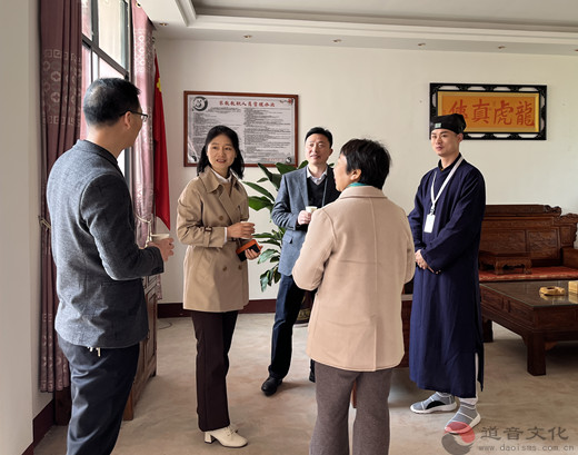 随州市委统战部副部长、市民宗委主任舒艳玲调研大洪山玄靈院