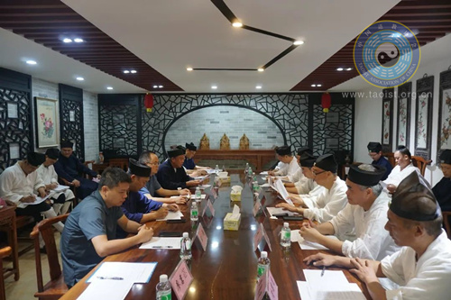 广州市道教协会召开2022年度宗教团体负责人考评会议