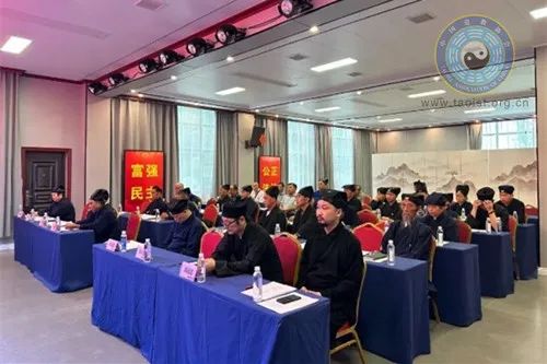 宜春市袁州区道协组织教职人员专题学习《宗教活动场所管理办法》